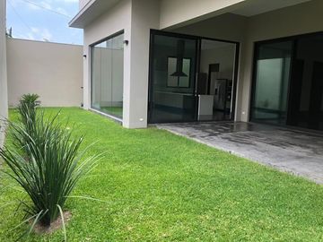 CASA EN VENTA EN SAN PEDRO GARZA GARCÍA