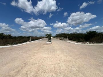 TERRENO EN PRIVADA CON AMENIDADES EN EL PUEBLO MÁGICO DE MOTUL EN MÉRIDA YUCATÁN