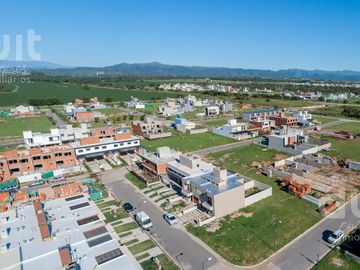 Lote en Docta Parque 360 m2  Sector Córdoba!