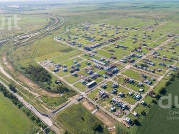 Lote ESQUINA APTO 3 UNIDADES en Docta Parque 396 m2  Sector Córdoba!