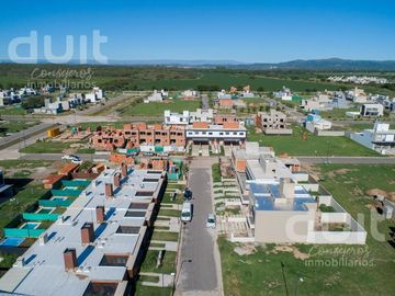 Lote ESQUINA APTO 3 UNIDADES en Docta Parque 396 m2  Sector Córdoba!