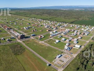Lote ESQUINA APTO 3 UNIDADES en Docta Parque 396 m2  Sector Córdoba!