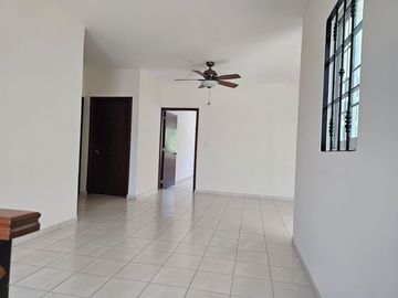 Casa en venta en Infonavit Barrancos