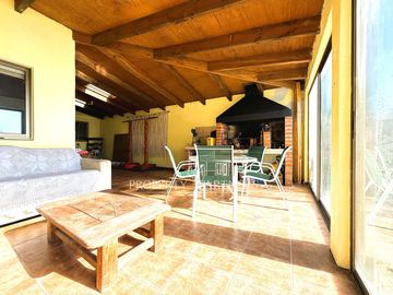 Lonco Parque amplia casa con piscina