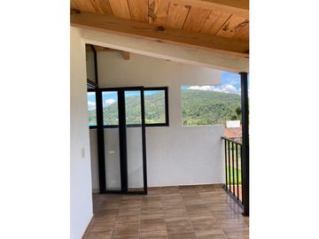 CASA EN RENTA/ LAS JOYAS./VALLE DE BRAVO