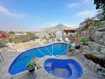 Casa en  Venta en La Molina Vieja, límite con Surco