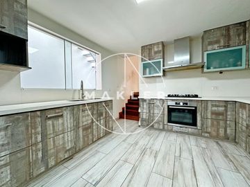Casa en  Venta en La Molina Vieja, límite con Surco