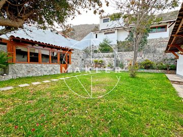 Casa en  Venta en La Molina Vieja, límite con Surco