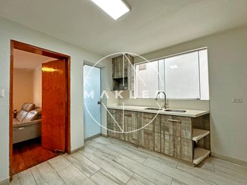 Casa en  Venta en La Molina Vieja, límite con Surco