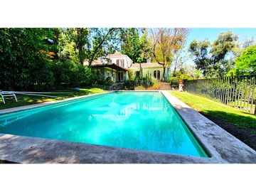 Bella casa y gran Jardin La Reina,