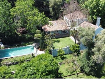 Bella casa y gran Jardin La Reina,