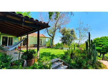 Bella casa y gran Jardin La Reina,