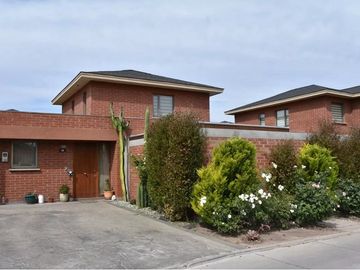 VENTA/3DORMITORIOS+HOME OFFICE/VALLE ARAUCARIAS