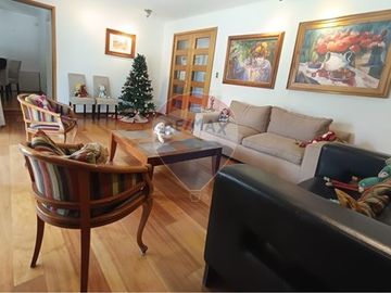 Hermosa Casa 4D/4B Laguna - Colegios