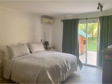 Hermosa Casa 4D/4B Laguna - Colegios