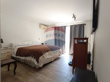Hermosa Casa 4D/4B Laguna - Colegios