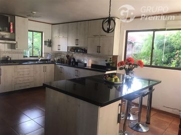 Casa en Venta en Las toscas, villa el peral, Linares.