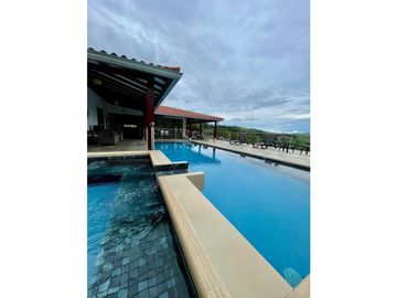 Casa campestre en condominio para la venta en Calima, Valle del Cauca