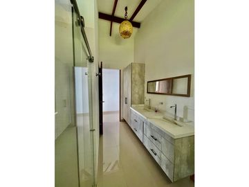 Casa campestre en condominio para la venta en Calima, Valle del Cauca