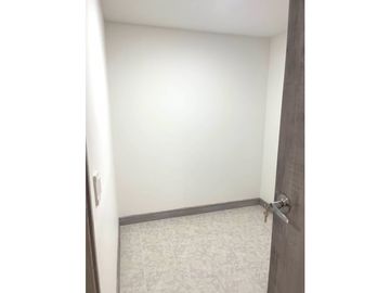 Venta Apartamento en La Floresta cerca al metro con parqueadero
