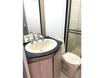 Venta Apartamento en La Floresta cerca al metro con parqueadero