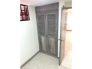 Venta Apartamento en La Floresta cerca al metro con parqueadero