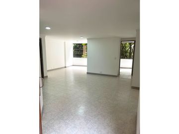 Venta Apartamento en La Floresta cerca al metro con parqueadero
