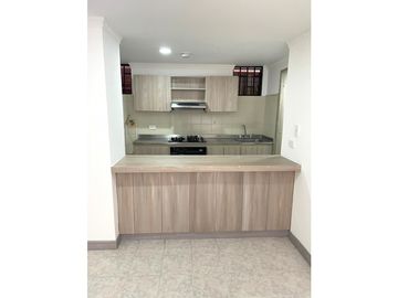 Venta Apartamento en La Floresta cerca al metro con parqueadero