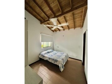 SE VENDE CASA CAMPESTRE EN SANTA FE DE ANTIOQUIA AMOBLADA