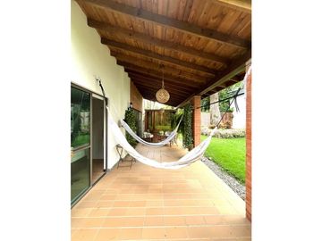 SE VENDE CASA CAMPESTRE EN SANTA FE DE ANTIOQUIA AMOBLADA