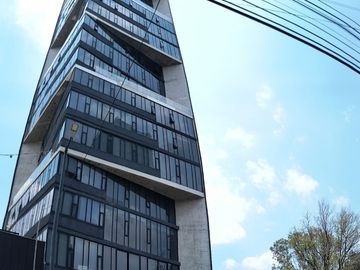 Venta de Departamento 1302 en Residencial en Zavaleta. Precio: $4,914,390.51 mxn