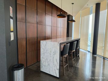 Venta de Departamento 2301 en torre Quore, Zavaleta. Precio: $3,409,805.32 mxn