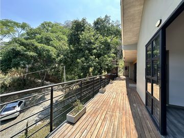 ESTRENA CHALET CON ESPECTACULAR DECK CON JACUZZI EN SOPETRAN