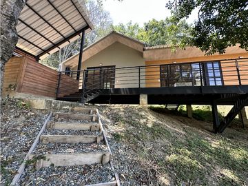 ESTRENA CHALET CON ESPECTACULAR DECK CON JACUZZI EN SOPETRAN