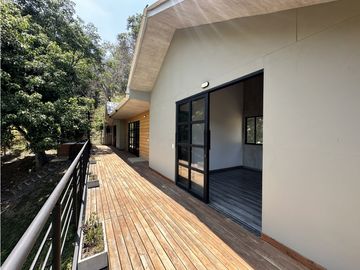 ESTRENA CHALET CON ESPECTACULAR DECK CON JACUZZI EN SOPETRAN