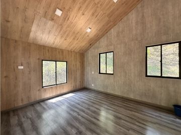 ESTRENA CHALET CON ESPECTACULAR DECK CON JACUZZI EN SOPETRAN