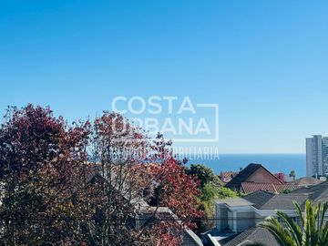 GRAN CASA EN BOSQUES DE MONTEMAR