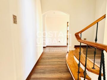 GRAN CASA EN BOSQUES DE MONTEMAR