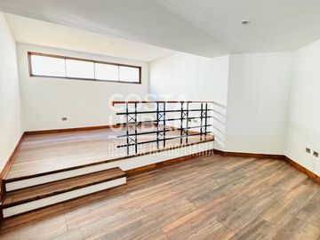 GRAN CASA EN BOSQUES DE MONTEMAR