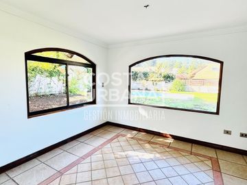 GRAN CASA EN BOSQUES DE MONTEMAR