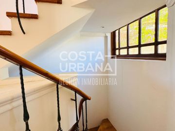 GRAN CASA EN BOSQUES DE MONTEMAR