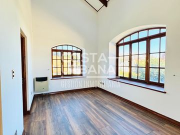 GRAN CASA EN BOSQUES DE MONTEMAR