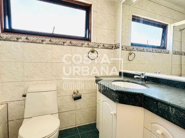 GRAN CASA EN BOSQUES DE MONTEMAR