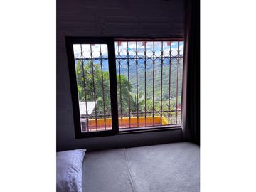 HERMOSA FINCA A PUERTA CERRADA EN COCORNA