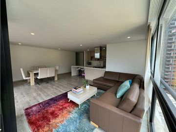Se vende apartamento en altos del poblado Medellín