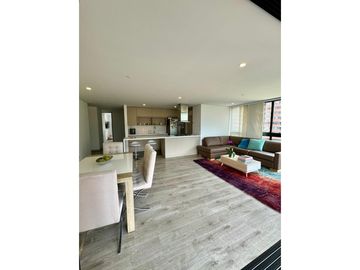 Se vende apartamento en altos del poblado Medellín
