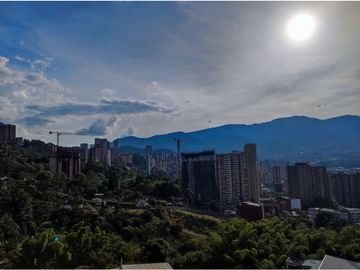 APARTAMENTO EN ENVIGADO CERCA A MAYORCA PISO ALTO VISTA BONITA