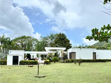 Vendo espectacular Casa Campestre en Santa Fe de Antioquia
