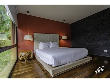 CABAÑA EN VENTA EN GUATAPÉ,ANTIOQUIA