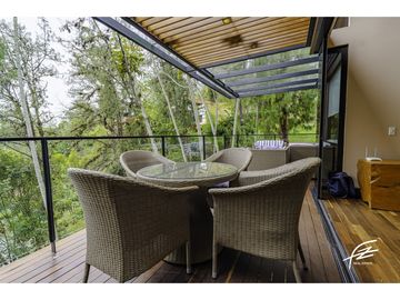 CABAÑA EN VENTA EN GUATAPÉ,ANTIOQUIA